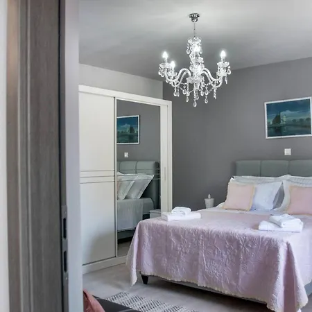 Bruna-balcony & Free Parking Near Split