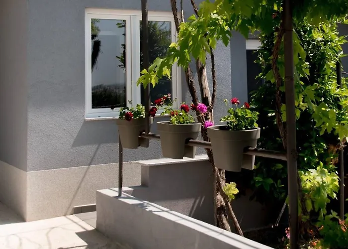 公寓 Bruna-balcony & Free Parking Near Split 索林