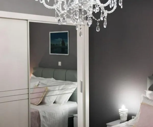 Bruna-balcony & Free Parking Near Split 公寓